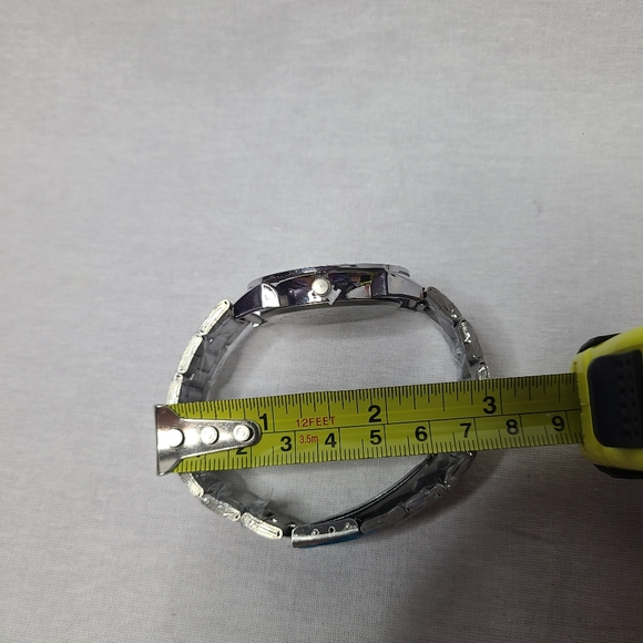 Brand new Sanrio Hello Kitty stainless steel watch - Picture 5 of 10